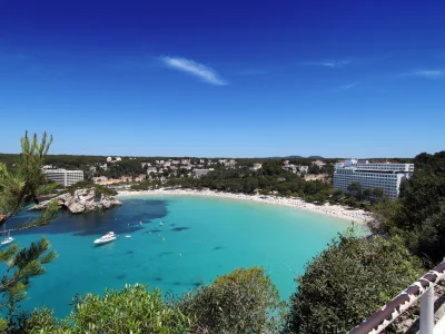 Menorca och Ibiza: De epicentrerna för lyxfastigheter 2024